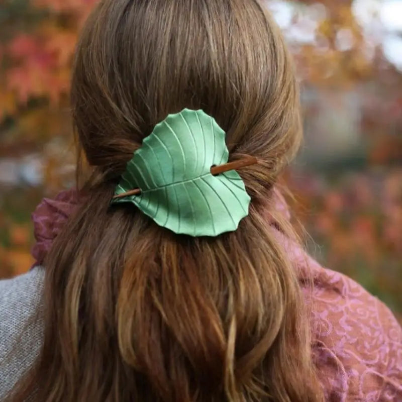 Dark Crown Skull Clip